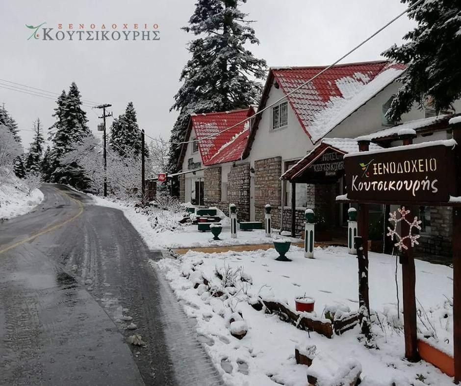 Koutsikouris Hotel Platanakos Buitenkant foto
